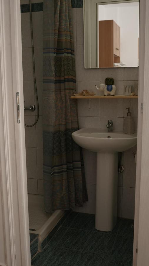 Γ3 - The Weekend Getaway One Apartment Айгио Екстериор снимка