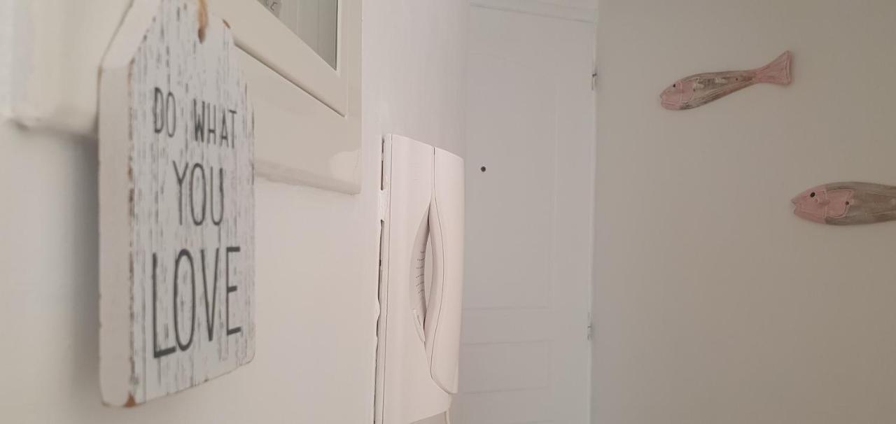 Γ3 - The Weekend Getaway One Apartment Айгио Екстериор снимка