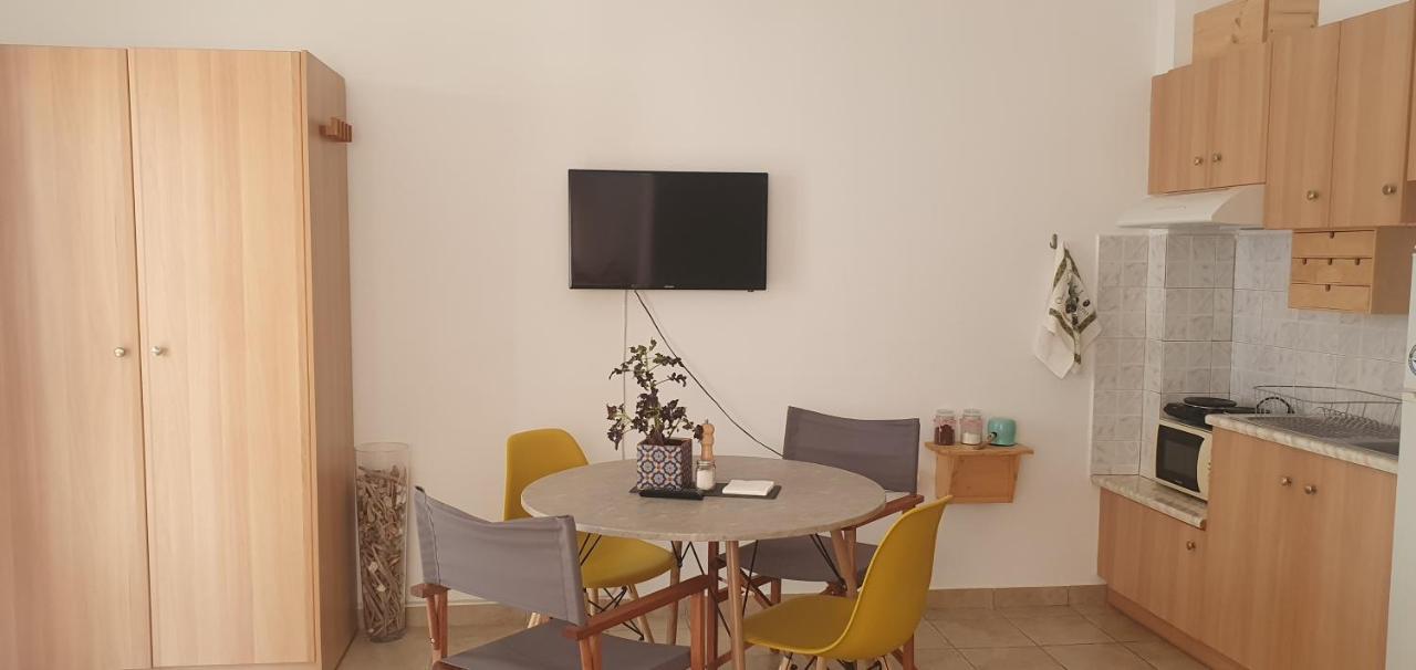 Γ3 - The Weekend Getaway One Apartment Айгио Екстериор снимка
